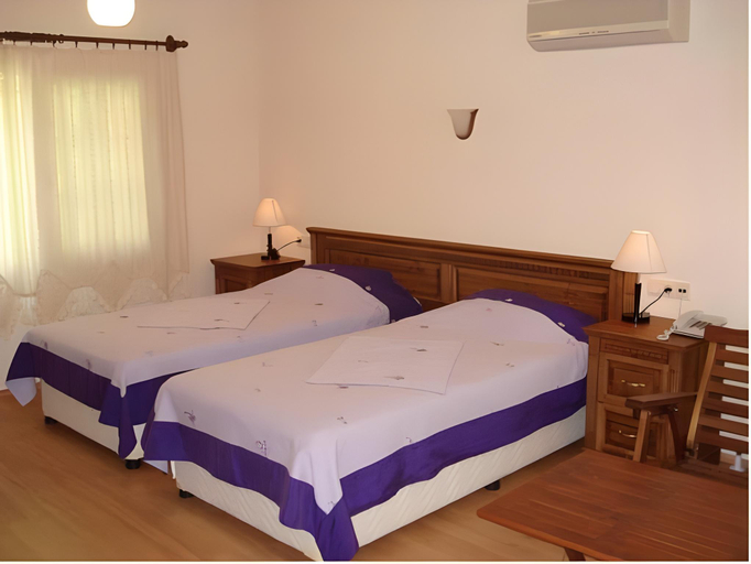 Bedroom 3, Nirvana Apart Hotel, Fethiye