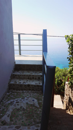 Others 2, Ria mare, Vlorës