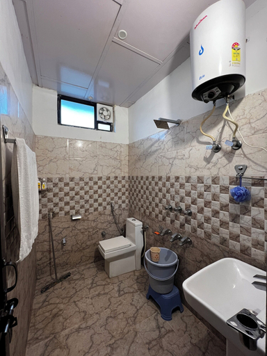 Bathroom 3, Uday Homestay, Kangra