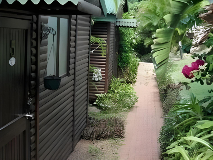Others 5, Zuider Zee Guest House, iLembe