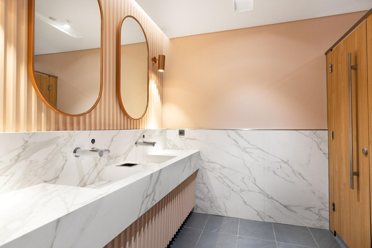 Bathroom 5, YOTELAIR Istanbul Airport AIRSIDE, Arnavutkoy
