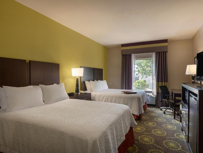Bedroom, Hampton Inn St. Robert/Ft. Leonard Wood, Pulaski