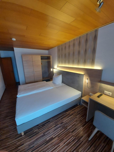 Bedroom 22