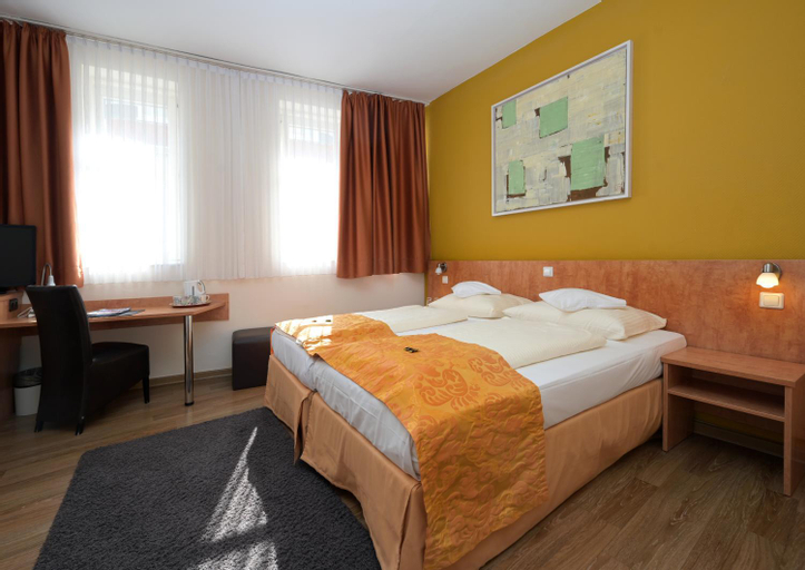 Bedroom 4, Hotel Alt Speyer, Speyer