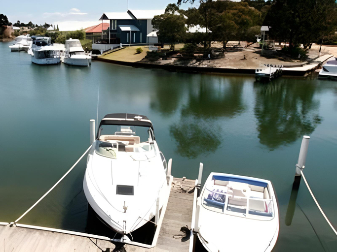 Others 3, Captains Cove Waterfront Resort, E. Gippsland - Bairnsdale