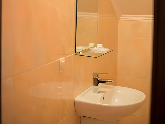 Bathroom 3, Duet Hotel, Yaroslavskiy rayon