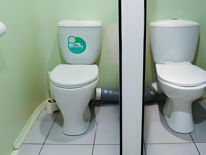 Bathroom 2, AHOSTEL, Ekaterinburg gorsovet
