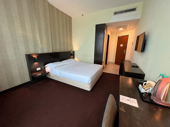 Bedroom 6