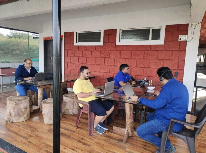 Food & Drinks 4, Manshas High-5 Resort, Satara