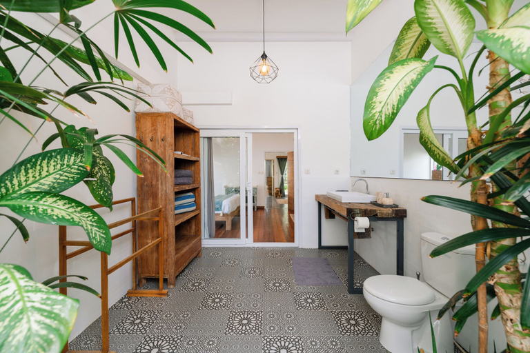Bathroom 4, Secret Haven Villa, Lombok