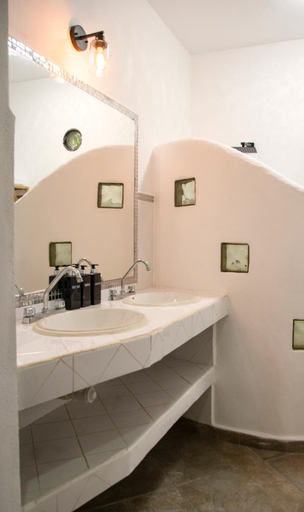 Bathroom 5, Sonido del mar, Cozumel