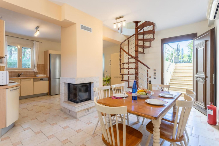 Others 4, Villa Ismini, Ionian Islands
