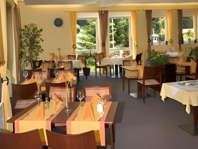Food & Drinks 2, Stadt-gut-Hotel Siegboot, Siegen-Wittgenstein