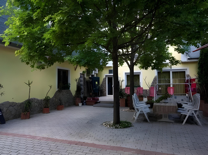 Others 4, Thermal Panzio Sarvar, Sárvár