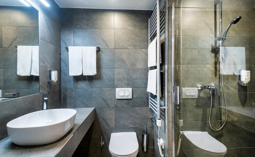 Bathroom 4, Hunguest Hotel Helios, Hévíz/Keszthely