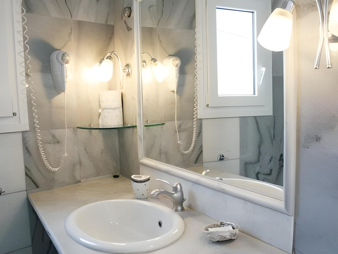 Bathroom 2, Bungalows Marina, South Aegean