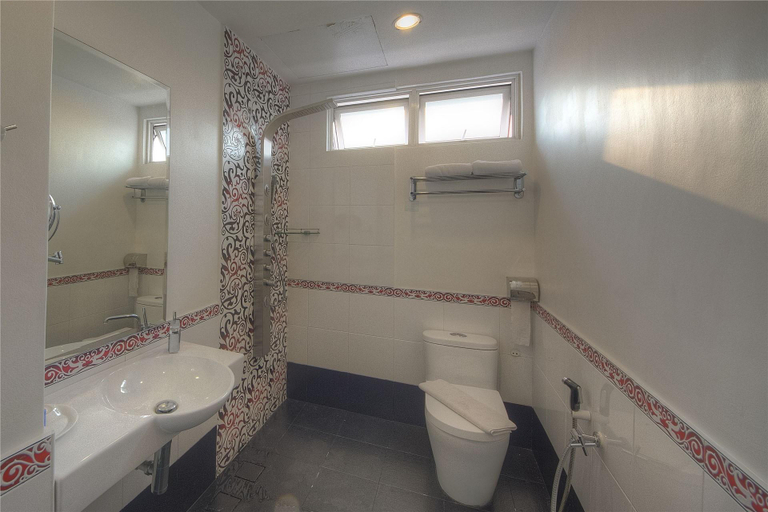 Bathroom 8