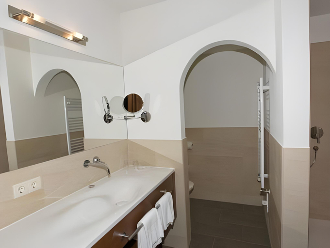 Bathroom 4, Seehotel Hartung & Ferienappartements, Ostallgäu