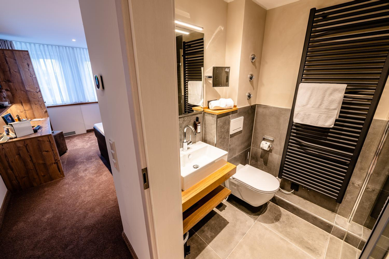 Bathroom 3
