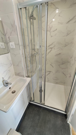 Bathroom 5