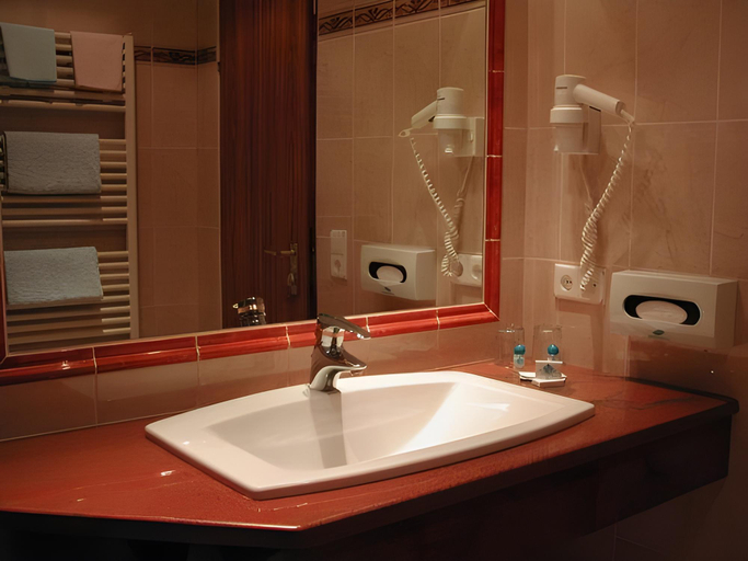 Bathroom 2, Edelweiss, Zell am See