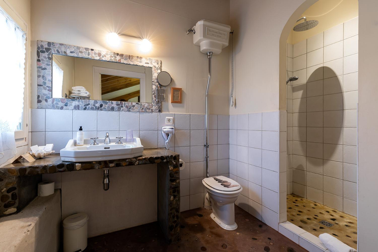Bathroom 4