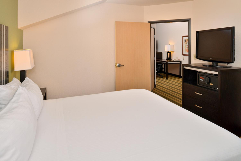 Bedroom 10