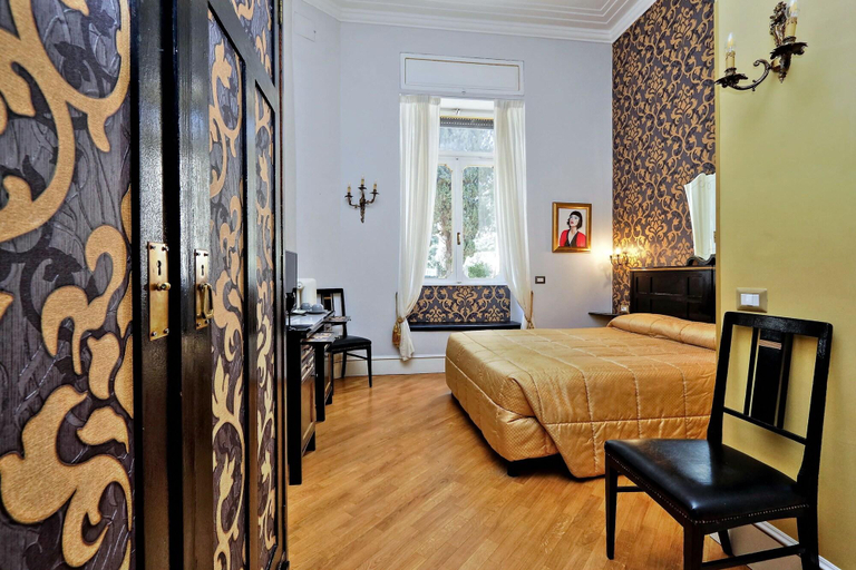 Bedroom 2, Domus Monamì Luxury Suites, Roma