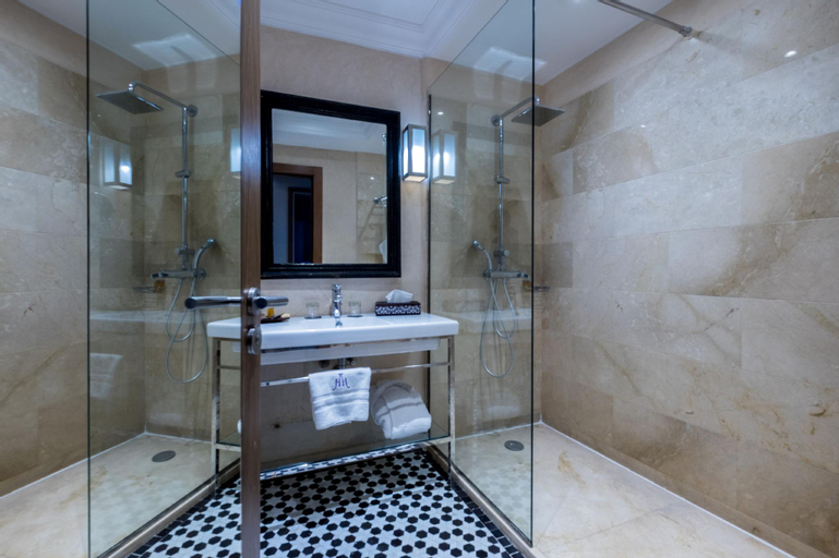 Bathroom 4