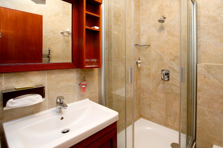 Bathroom 4, Hotel Kodmon, Eger