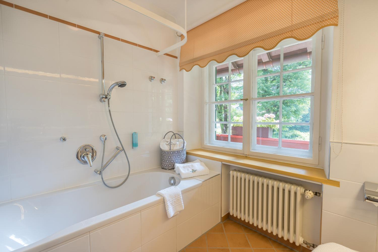 Bathroom 3, Geldernhaus Hotel garni, Oberallgäu
