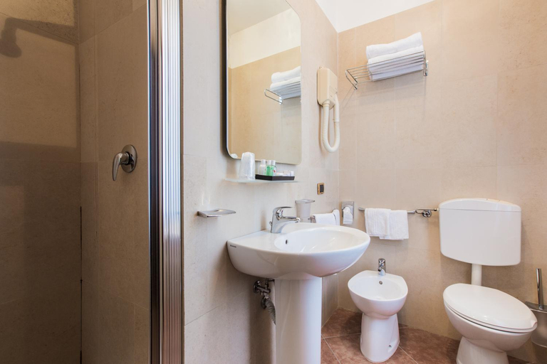 Bathroom 2, Ca Bragadin Carabba Guest House, Venezia