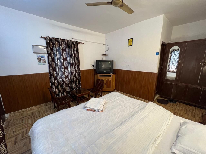 Bedroom 2, Uday Homestay, Kangra