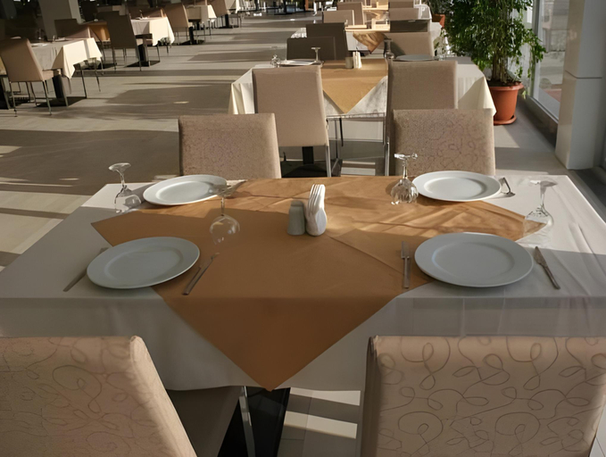 Food & Drinks 5, Green Palace Suite Hotel, Yomra