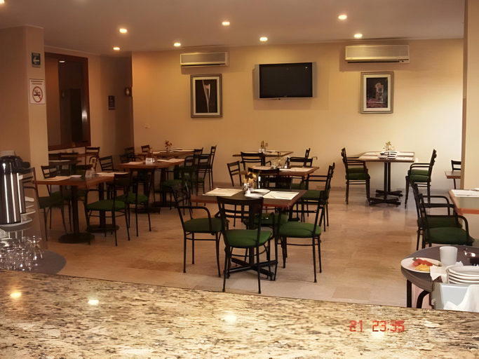 Food & Drinks 4, Hotel Suites Real Del Lago, Centro