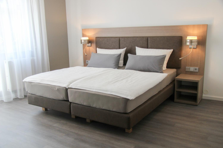 Bedroom 14