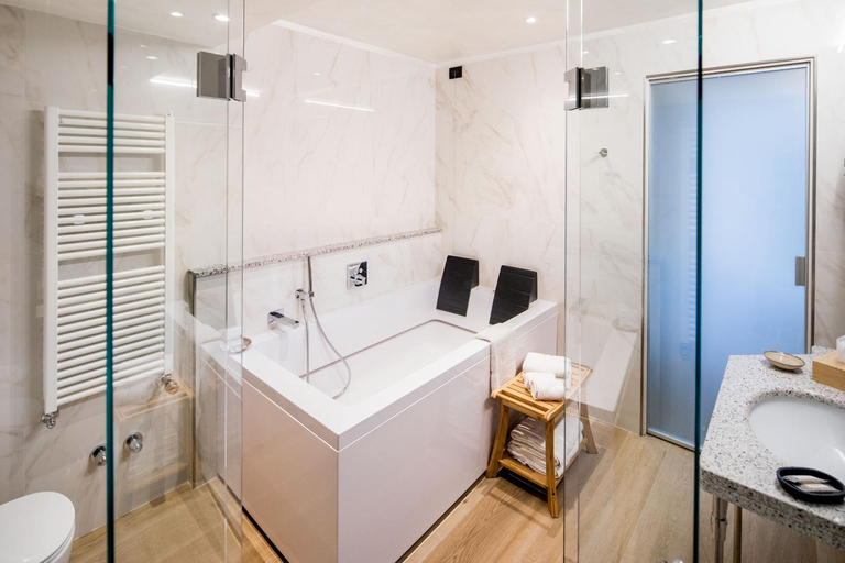 Bathroom 4