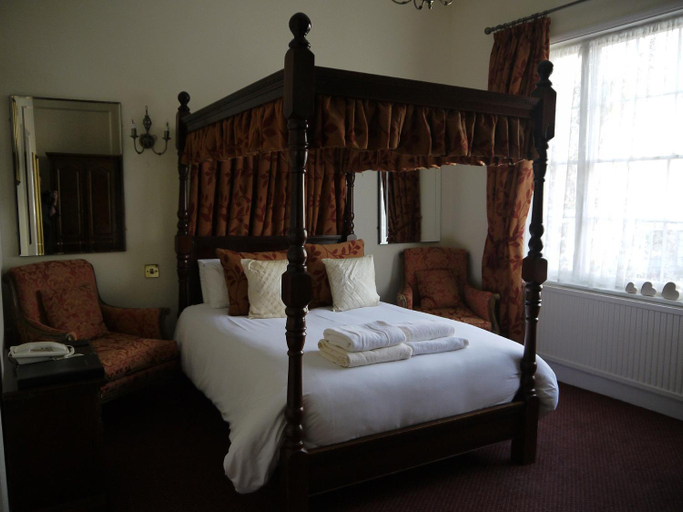 Bedroom 3, The Bell Hotel, Buckinghamshire