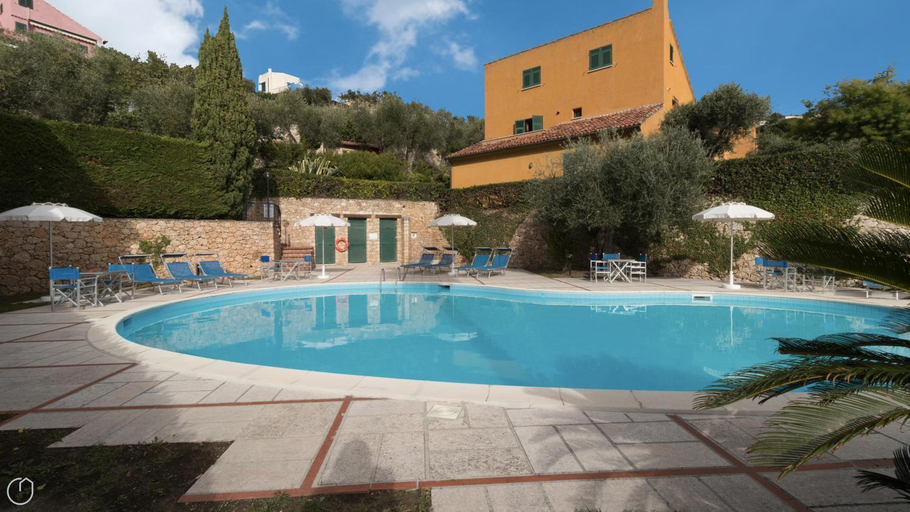 Swimming Pool 26