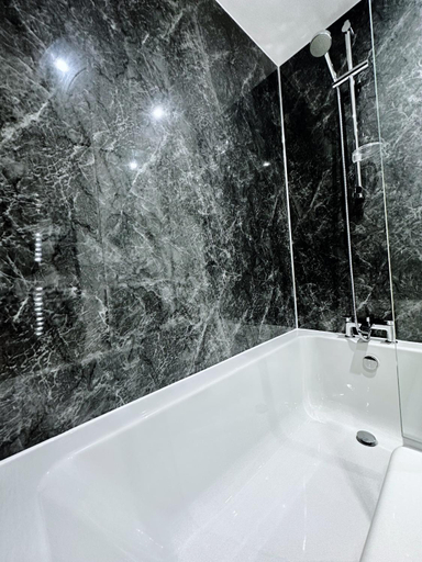 Bathroom 3, The Atlantis - Tower Apartments, Norfolk