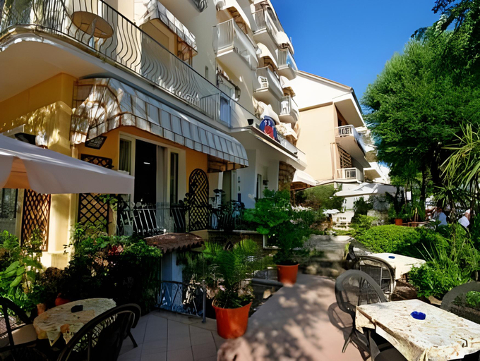 Exterior & Views 2, Corallo B&B, Rimini