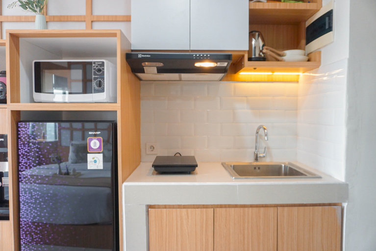Others 2, Cozy and Simply Studio Apartment Pollux Chadstone By Travelio, Cikarang