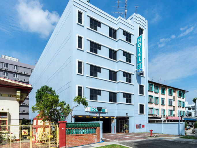 Exterior 3