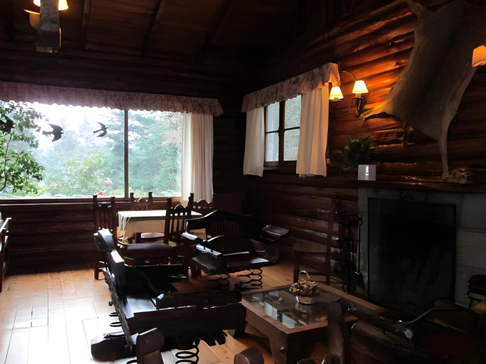 Others 4, Hotel Angostura, Los Lagos