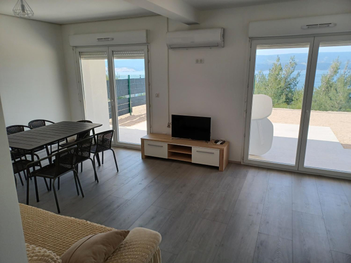 Others 5, APARTMANI JELIC, Omiš