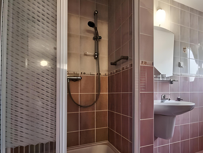 Bathroom 2, Hotel Diament, Jelenia Góra