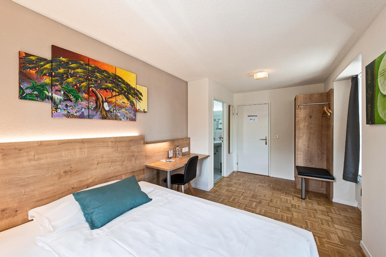 Bedroom 2, Hotel zum Hirschen, Höfe