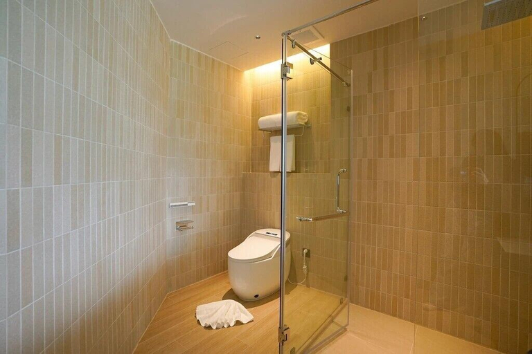 Bathroom 5, Viewpoint Khaoyai Hotel, Pak Chong
