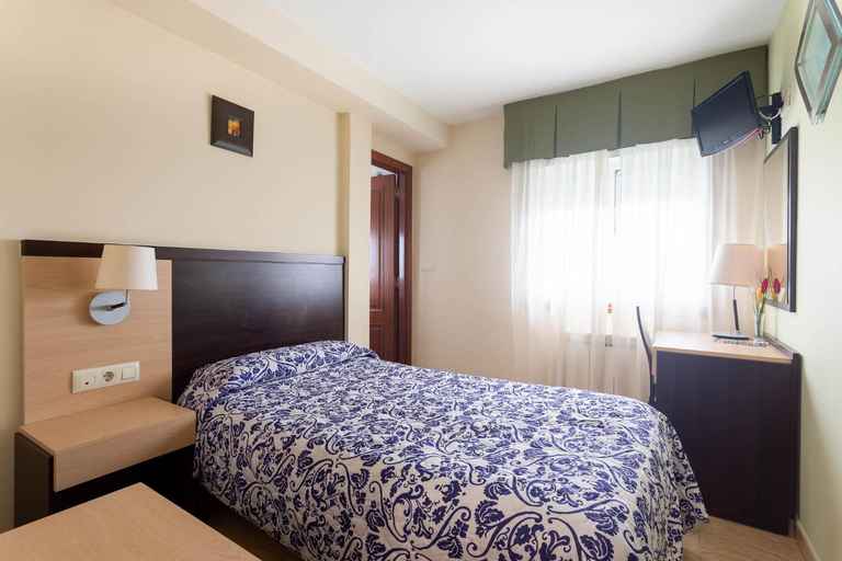 Bedroom 2, Hotel Canaima Bruma 1,5 k Camino, A Coruña