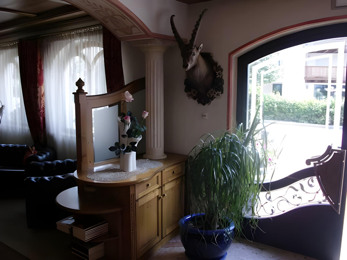 Public Area 2, Hotel Simpaty, Bolzano
